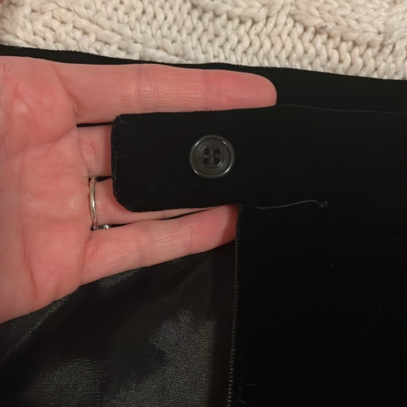 Black Velvet Pencil Skirt size 6 - Picture 4 of 10